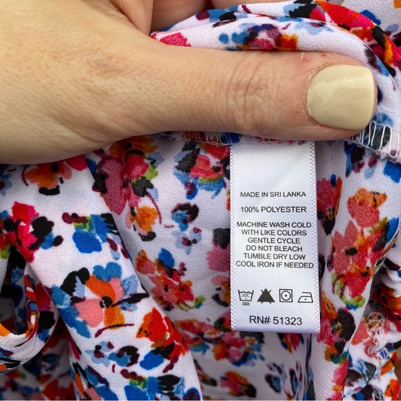 CeCe Floral Off Shoulder Ruffle Sleeve Top Size Small - Picture 5 of 8